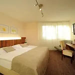 Ξενοδοχείο Parkhotel 4*