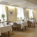 Ξενοδοχείο Parkhotel 4*
