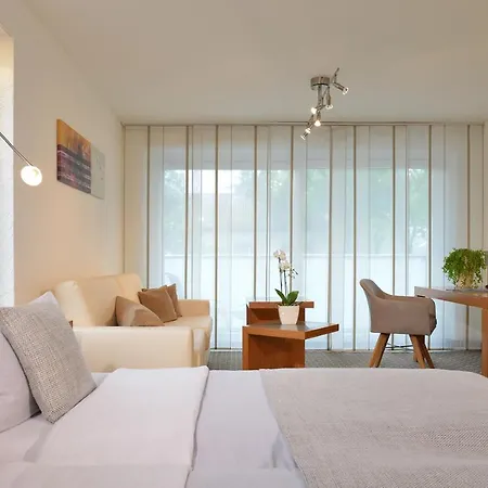 奥伯豪森公园酒店 4* 奥伯豪森