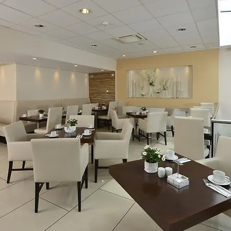 מלון Parkhotel